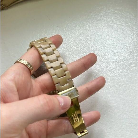 Michael Kors Chronograph Women's Watch MK5039 - Picture 3 of 9